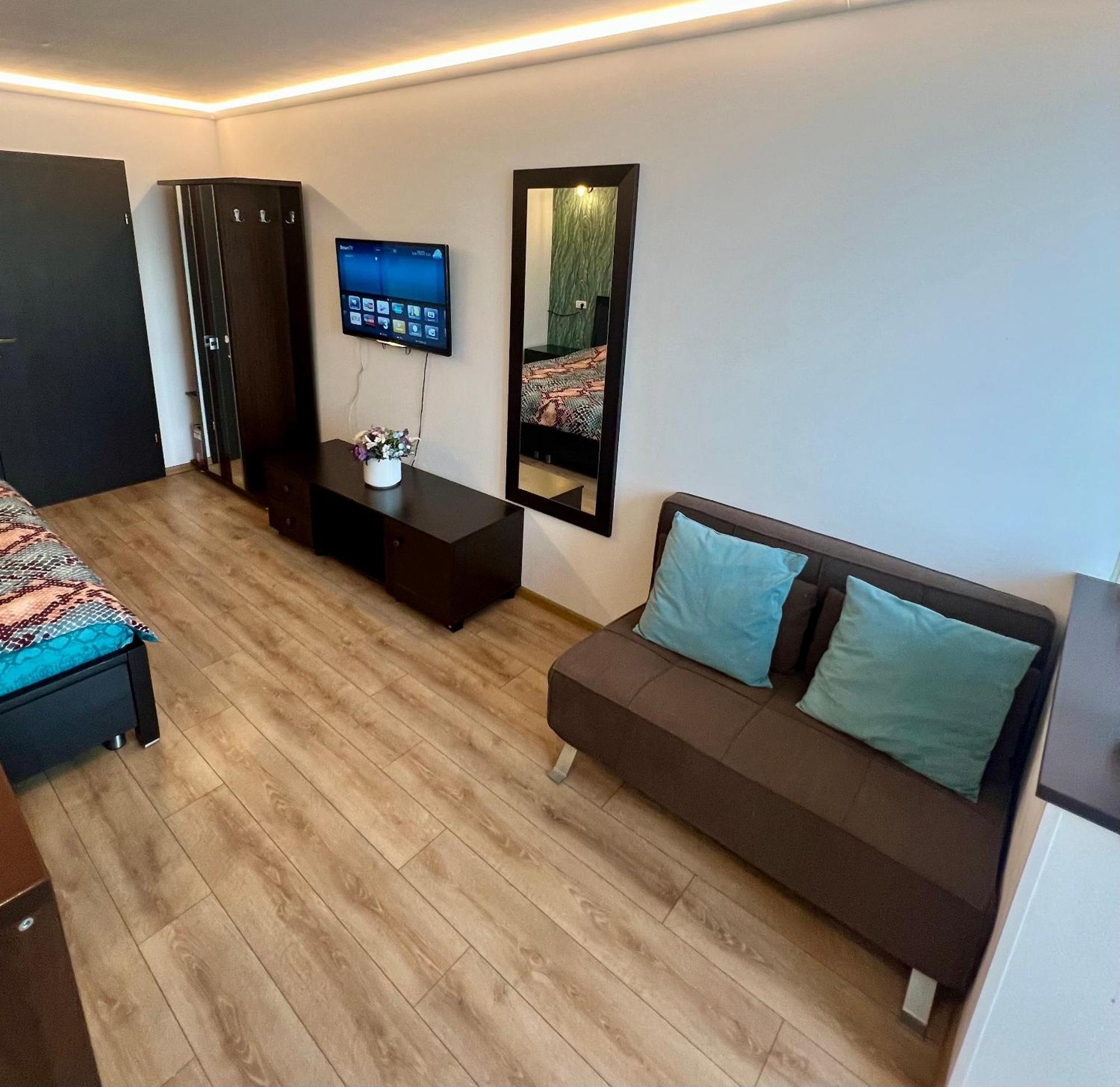 2 Venturo Victoriei Wi-Fi Self Check-In Apartment Brasov Luaran gambar